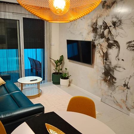 Apartament Na Perlowej Przystani Kollataja كولوبرزيغ المظهر الخارجي الصورة